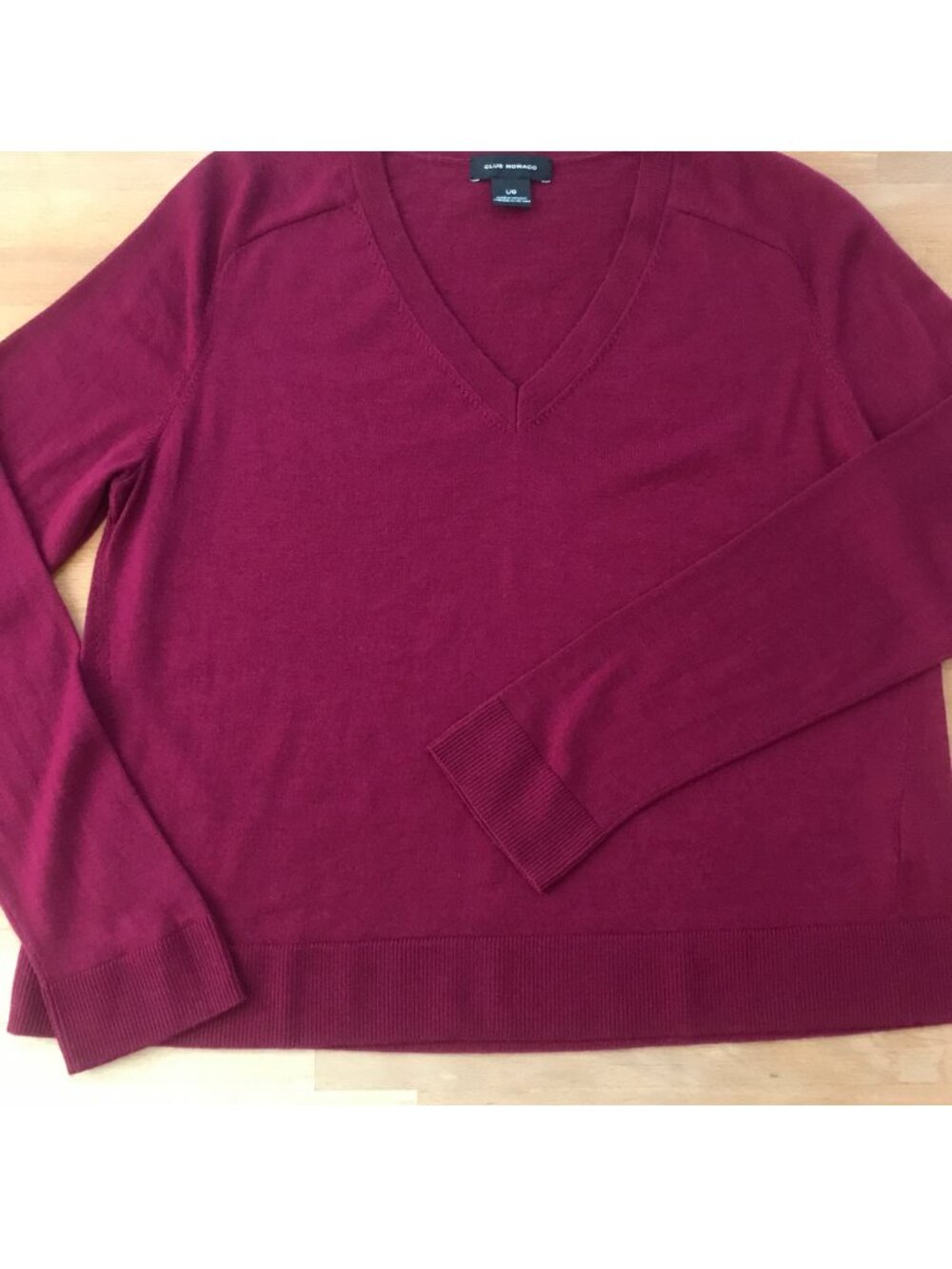 Club Monaco Zaydie V-neck Wool Sweater in Wine Size L - Picture 6 of 10